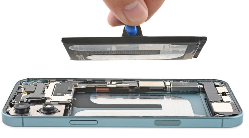 Guide: iPhone 16 Battery Removal and Replacement