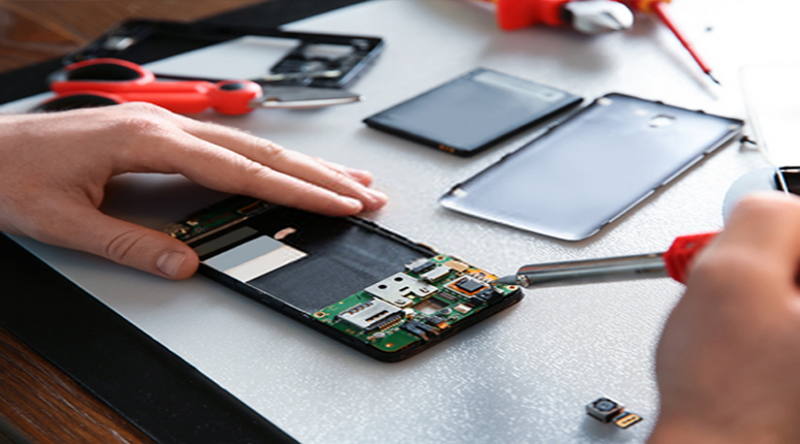 How to Diagnose Power Issues and Boot Your Phone in the Repair Process